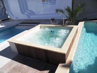 Photo spa carr 2,50m balnothrapique - Photo piscine en polyester