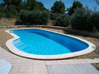Photo Piscine coque  forme ovale  - Photo piscine en polyester
