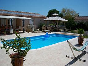 Photo Amnagement d'une piscine d'extrieure et terrasse - Photo piscine en polyester