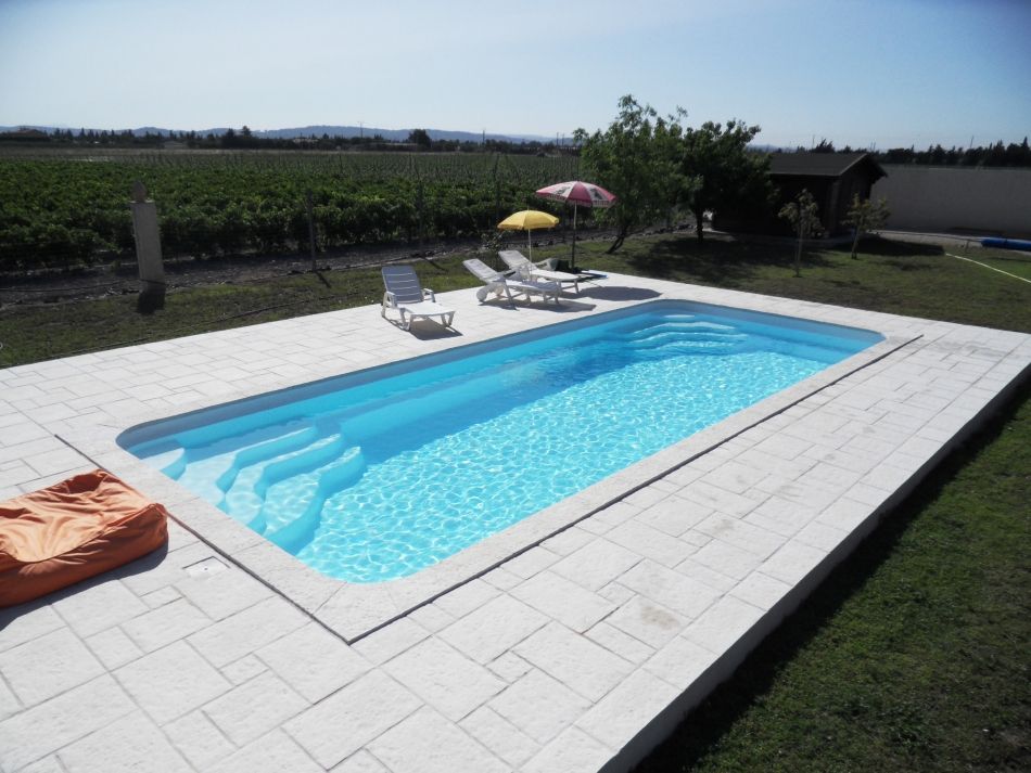 Photo piscine rectangle - piscine épurée - Photo d'une piscine coque