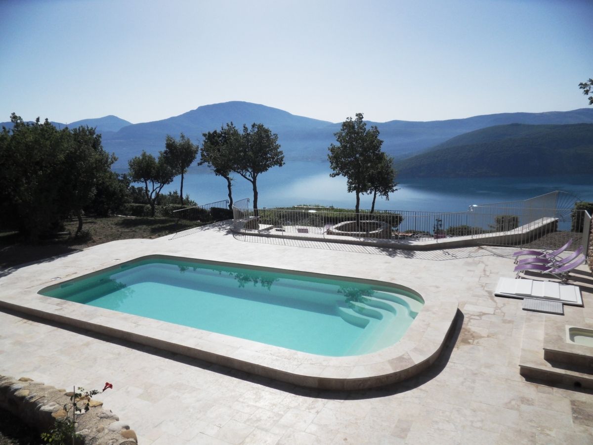 Piscine pour chambre d'hte - Piscine coque